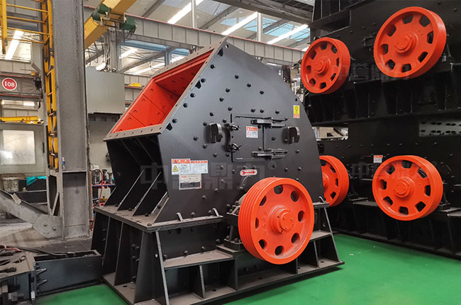 單轉(zhuǎn)子錘式破碎機(jī)的工作原理 單轉(zhuǎn)子錘式破碎機(jī)的工作原理