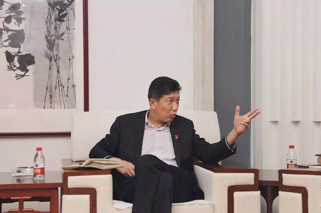 衛(wèi)輝市委書(shū)記梁常運(yùn)等導(dǎo)考察調(diào)研中譽(yù)鼎力智能礦山管理系統(tǒng)應(yīng)用情況