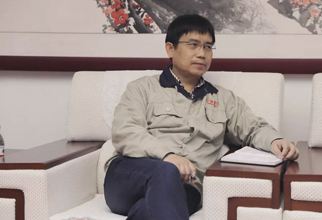 衛(wèi)輝市委書(shū)記梁常運(yùn)等導(dǎo)考察調(diào)研中譽(yù)鼎力智能礦山管理系統(tǒng)應(yīng)用情況