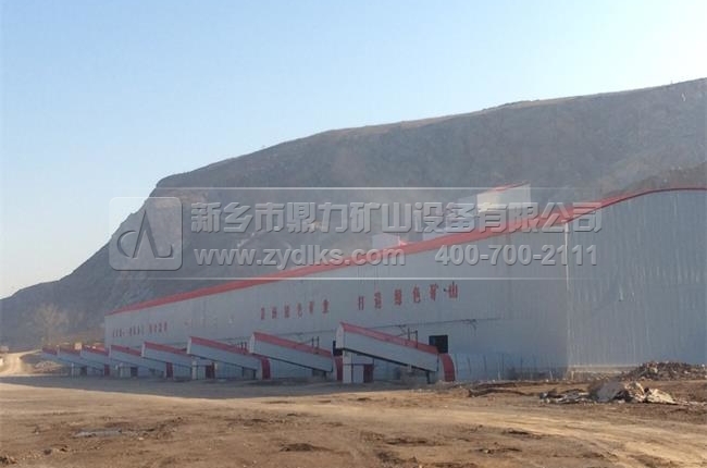 雷鳴時(shí)產(chǎn)1500噸石料生產(chǎn)線現(xiàn)場(chǎng)