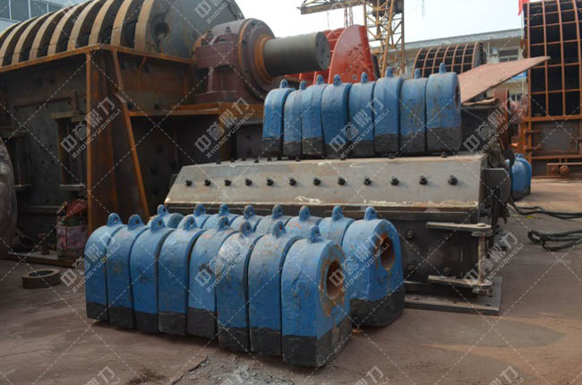 單段錘式破碎機(jī)錘頭