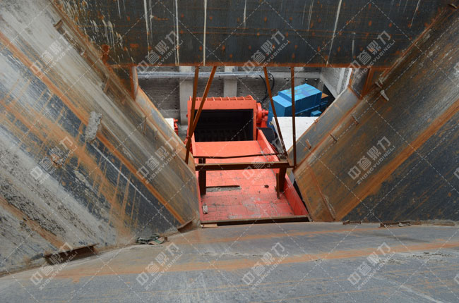 �ӱ���ɳ�r(sh��)�a(ch��n)3000��ʯ�����a(ch��n)���^���M(j��n)�Ͽ�