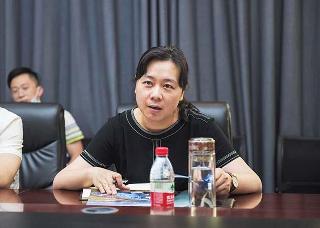 ������Ѩ�п���F(tu��n)�W�R���u(y��)�����{(di��o)��